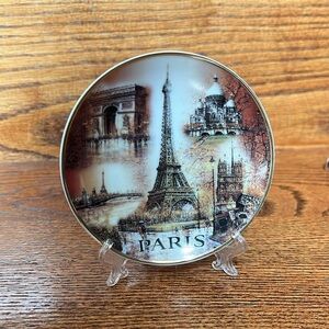 Dessapt Editions Souvenir From Paris France Collector's Plate With Stand